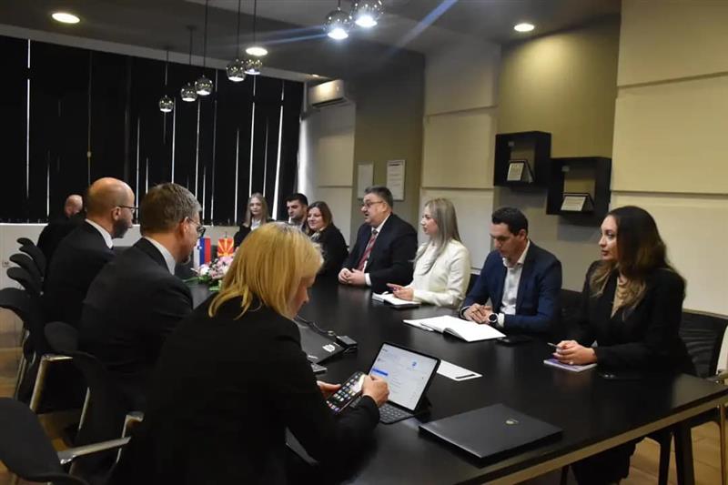 Пропс на работни состаноци во Скопје