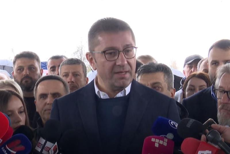 Мицкоски: Владата функционира обединето и единствено, мнозинството е стабилно