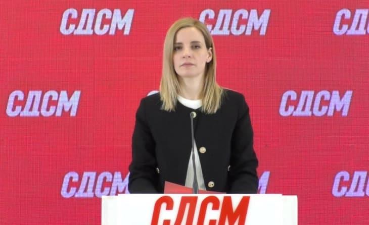 Костова: Вработените во културата понижени, нема поголеми плати