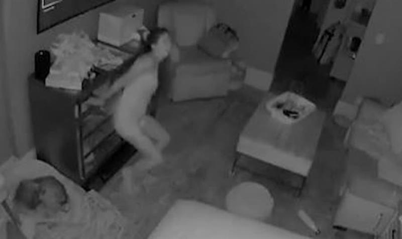 Видео: Имав мозочен удар во сон на 38 години - она ​​што се случи кога се разбудив беше страшно