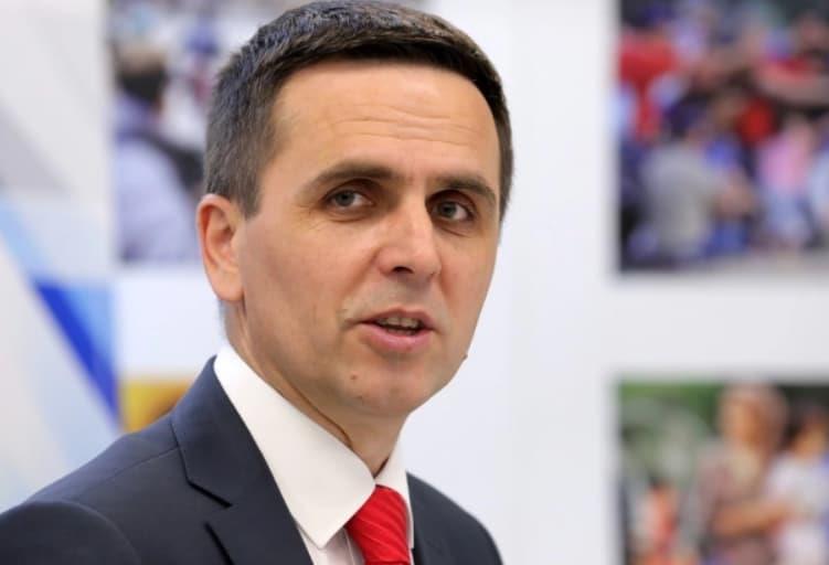Касами: Тој што ќе се оддели од групата, ќе го јаде волкот