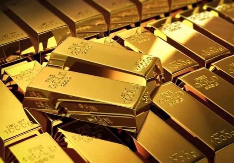 Цената на златото паѓа од рекордно високото ниво, но останува над 3.200 долари за унца