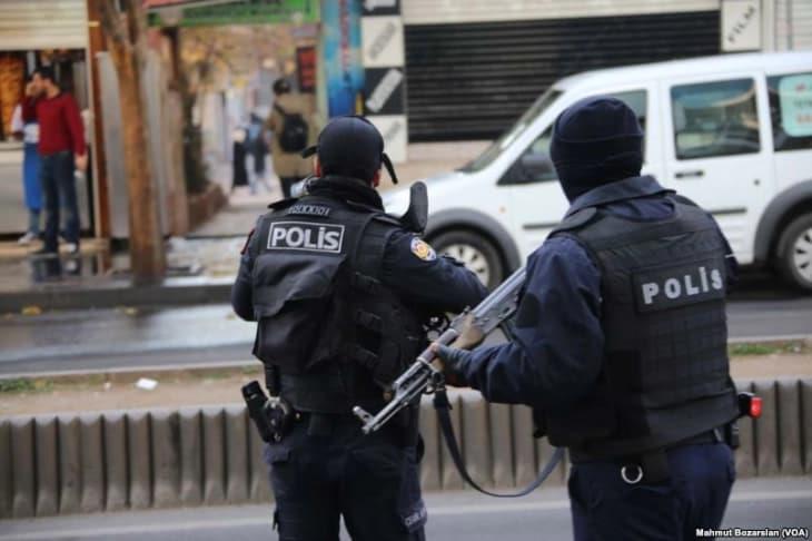 Голема операција во Турција: Уапсени 525 шверцери на дрога 