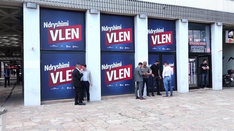 Следните денови се очекува средба Мицкоски-Таравари за иднината на АА во владата