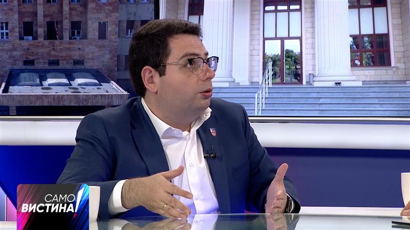Златев: Византиски сплетни и тотално нелогични политички потези