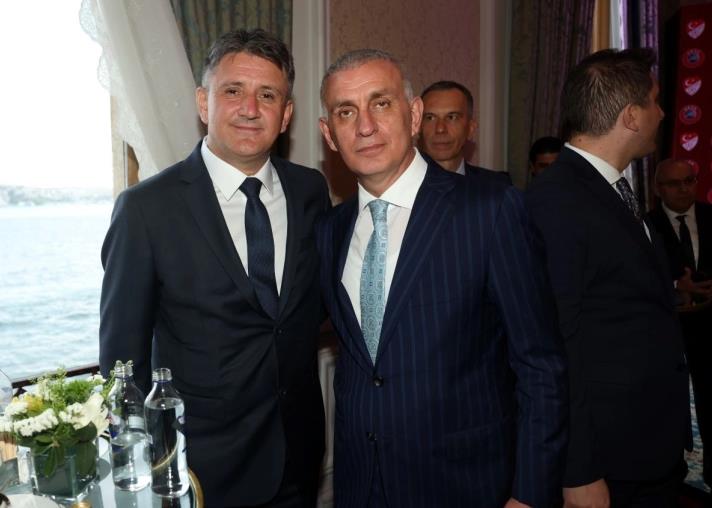 Претседателот на ФФМ  Омерагиќ на отворањето на регионална канцеларија на УЕФА во Истанбул