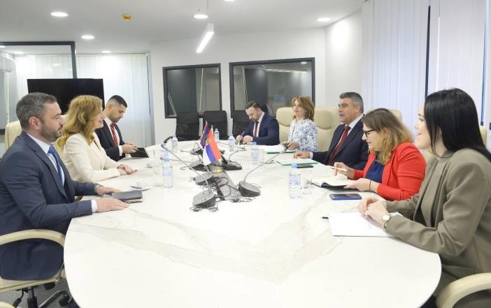 Државниот секретар во МВР оствари средба со амбасадорката на Република Србија