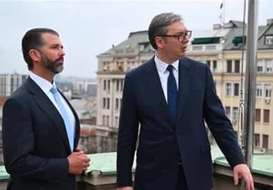 Доналд Трамп помладиот од Србија, пристигнува во Бугарија на бизнис форум