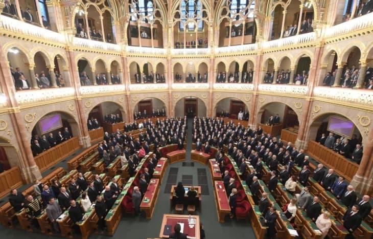 Унгарскиот парламент изгласа повлекување од Меѓународниот кривичен суд 
