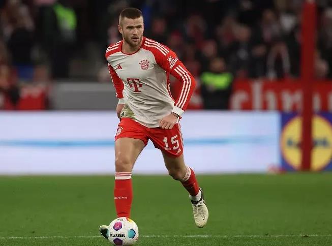 Баерн објави дека наскоро се разделува со Ерик Дајер