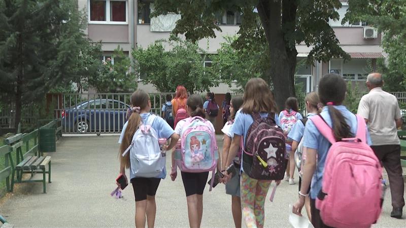 Македонскиот јазик и новите технологии-како децата да го зачуваат мајчиниот јазик 