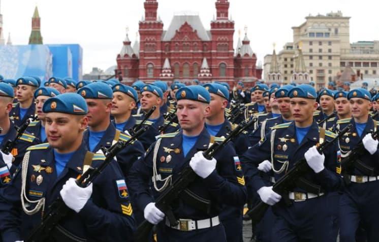 Британија во тајност се подготвува за руски напад- се ажурираат плановите за вонредна состојба 