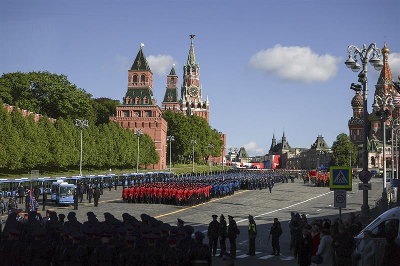 Фото: Москва го слави Денот на победата,бројни светски лидери пристигнаа во Русија