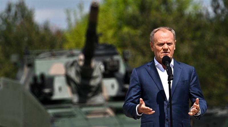Полскиот премиер: Секој што присуствуваше на парадата во Москва, треба да се засрами 