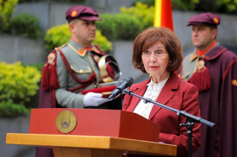 Сиљановска-Давкова со претставници на македонската дијаспора: Во процес е формирање на Совет
