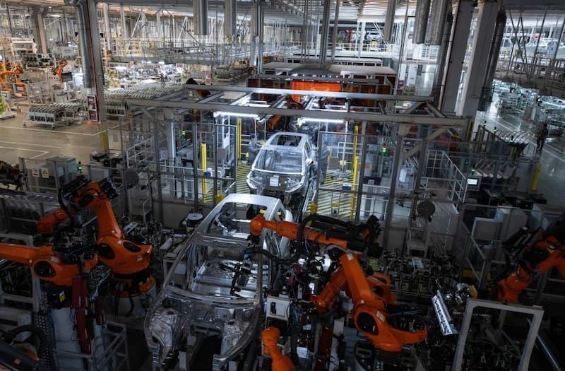 Скокна продажбата на електрични возила во светот, во Северна Америка опаѓа 