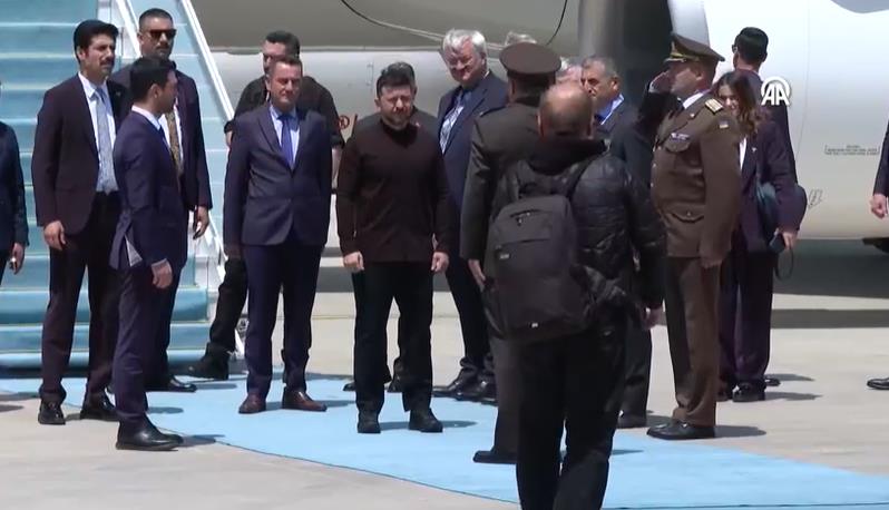 Фахретин Алтун:Ердоган ќе му пренесе на Зеленски дека без одлагање треба да има прекин на огнот