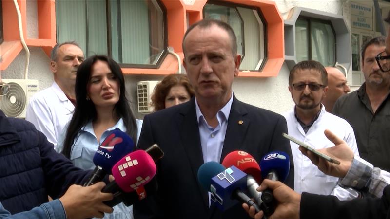 Арбен Таравари и официјално ја поднесе својата оставка од функцијата министер за здравство
