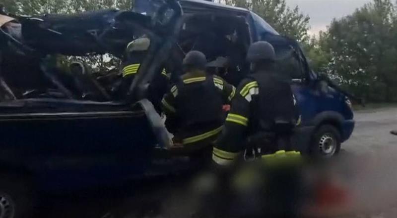 Деветмина загинати во руски напад врз цивилен автобус во Украина