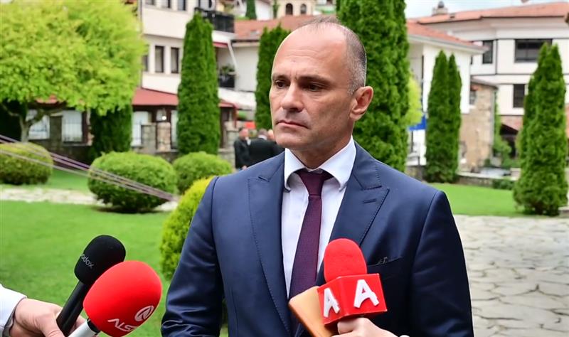 Филипче: Владата воведе данок на иднината а под хипотека се неколку идни генерации