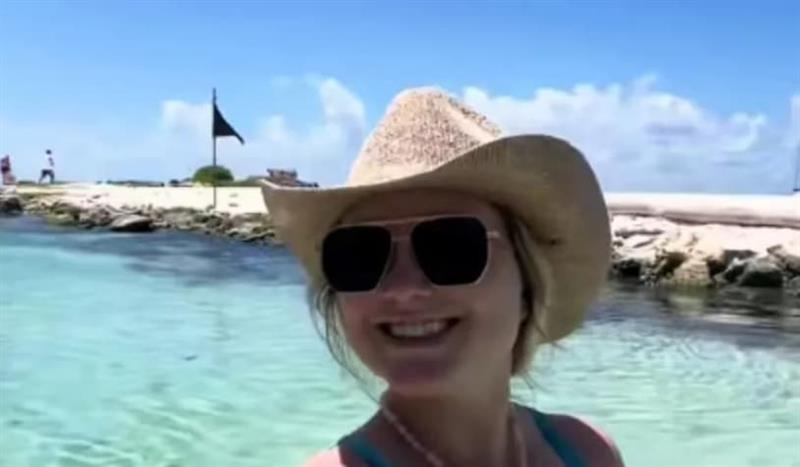 Девојка на позната плажа направила опасна грешка, на што мора да внимаваат сите туристи (ВИДЕО)