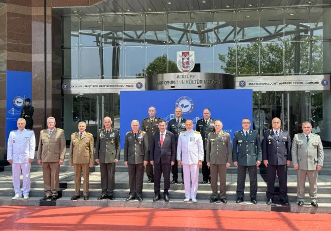 Началникот на Генералштабот на Армијата на 18. конференција на началниците на Генералштабовите