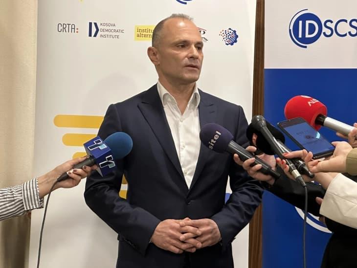 Филипче: Подготвени сме да разговараме за една изборна единица
