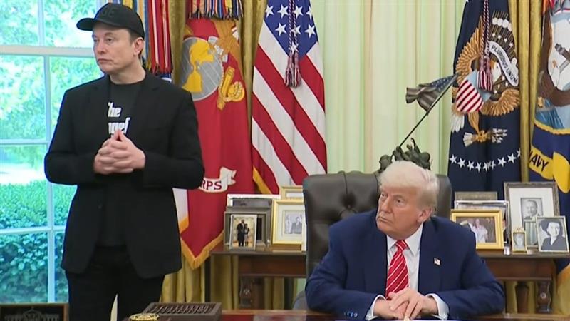 Маск одржа проштална прес конференција- од Трамп доби златен клуч од Белата куќа (ВИДЕО)