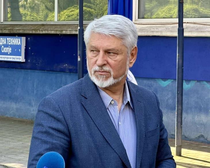 Јакимовски: Владата веќе 11 месеци не дава одобрение за негувателки и воспитувачки