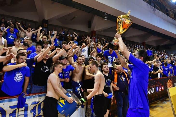 Вечерва дружба со шампионите во Аеродром 