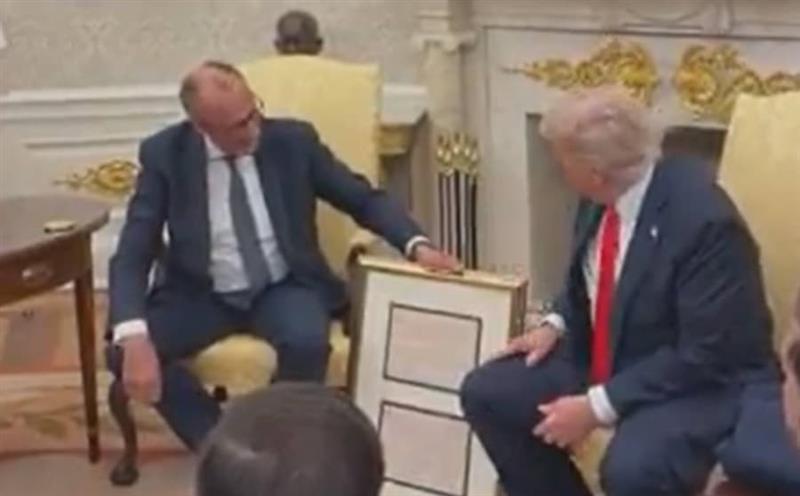 Мерц на Трамп му го подари изводот од книгата на родените на неговиот дедо Фридрих (ВИДЕО)