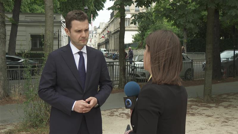 Муцунски: Извештајот на Вајц дава конкретна слика за нашиот идентитет и јазик 