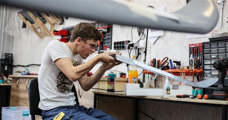 Француски автомобилски и одбранбени компании ќе произведуваат дронови за Украина
