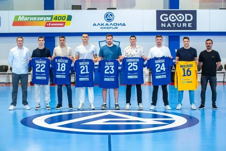 Алкалоид ангажира седум нови ракометари