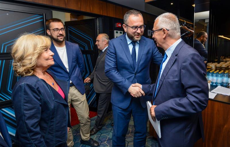 Тошковски: Борбата со недозволената трговија со дрога  ќе остане еден од стратешките приорити