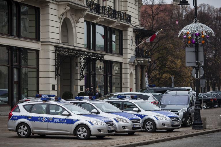Во Полска приведен 19-годишник кој планирал да изврши терористички чин