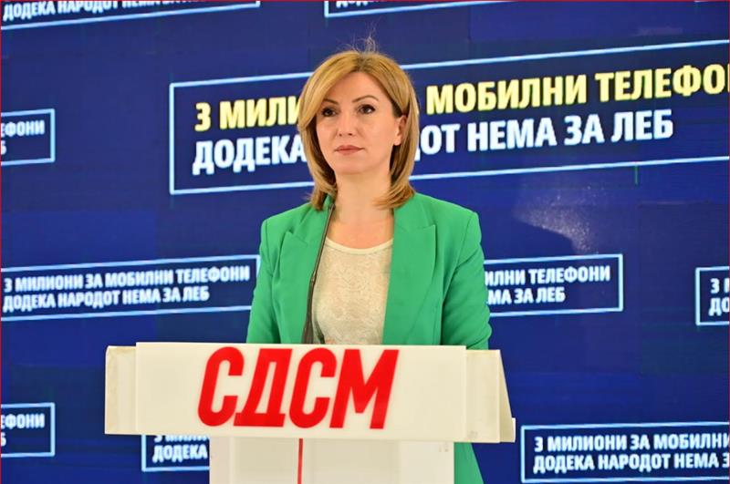 СДСМ: Расипничка власт, 3 милиони евра за мобилни телефони додека народот нема за леб!