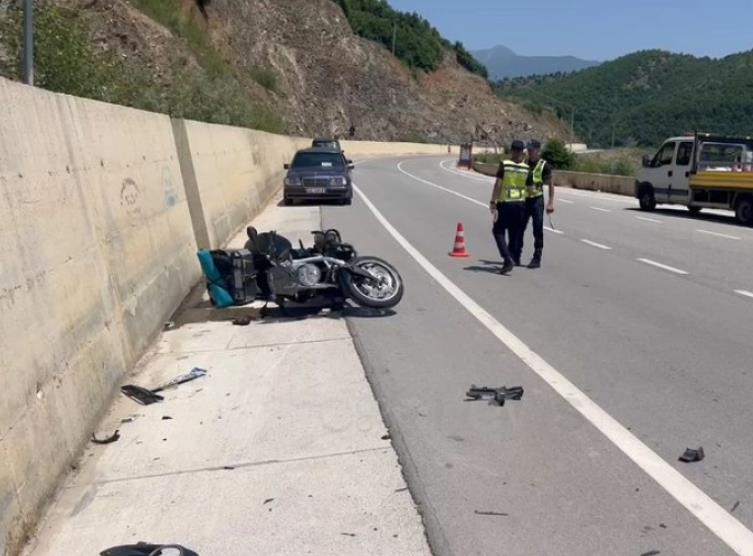 Двајца повредени македонски државјани во сообраќајна несреќа во Албанија