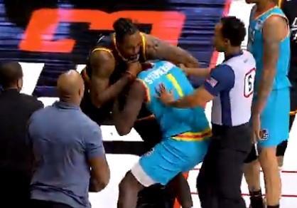 Видео: Тепачка меѓу екс НБА играчи на баскет 3x3