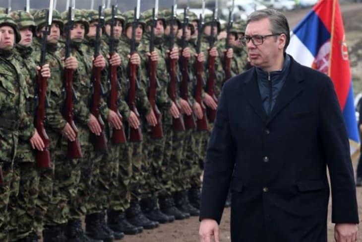 Вучиќ најави голема воена парада во Белград во септември