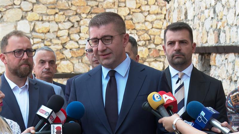 Мицкоски оптимист дека извештајот за Македонија ќе биде изгласан во АФЕТ 