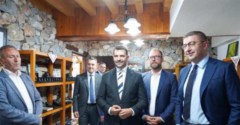 Томовски: Горд сум на реотворањето на комплексот „Македонско село“ кој речиси седум години беше затворен