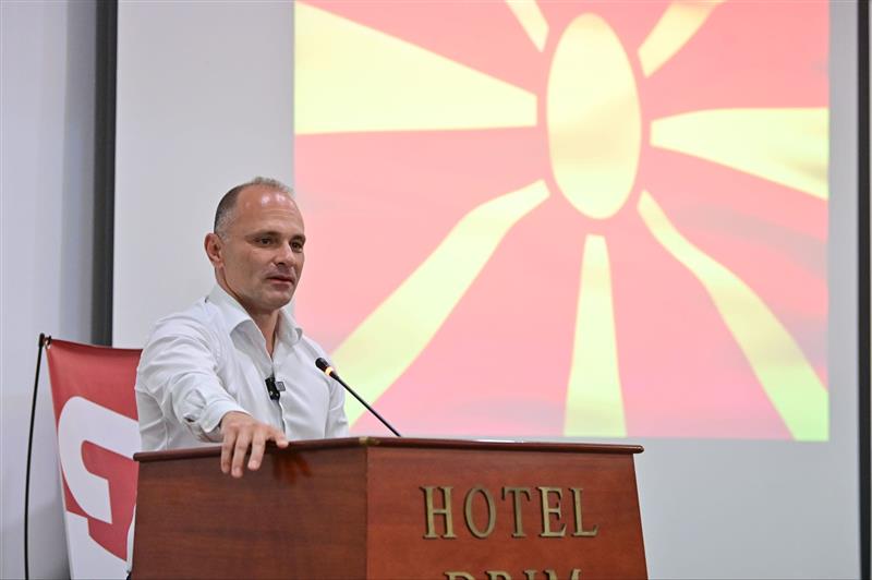 Филипче: Мицкоски фантазира за успеси, граѓаните бројат денови до плата