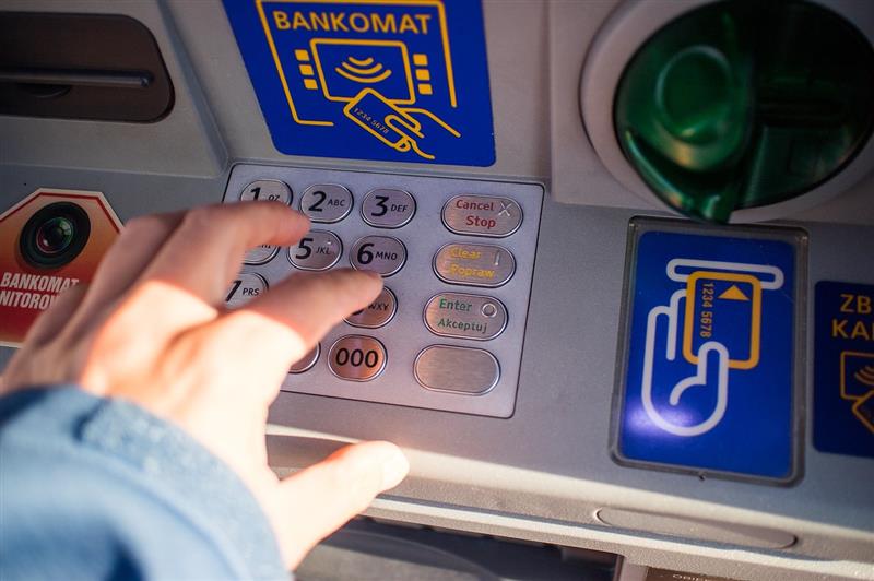 Банкоматите имаат свои правила: Германците планираат нови граници за подигнување готовина