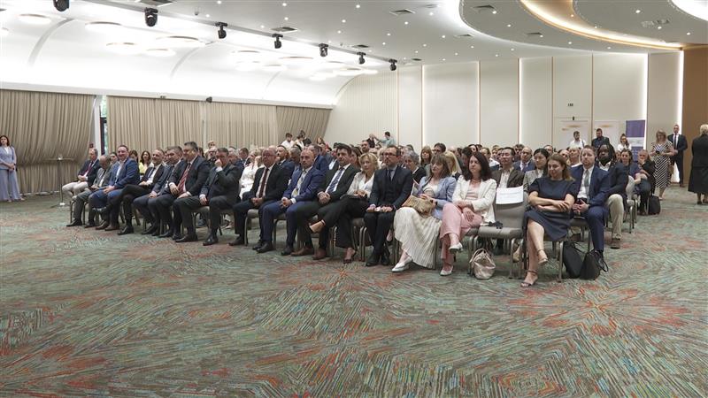 Законот за правична застапеност прво во Венецијанската комисија, а потоа ќе влезе во собраниска процедура 