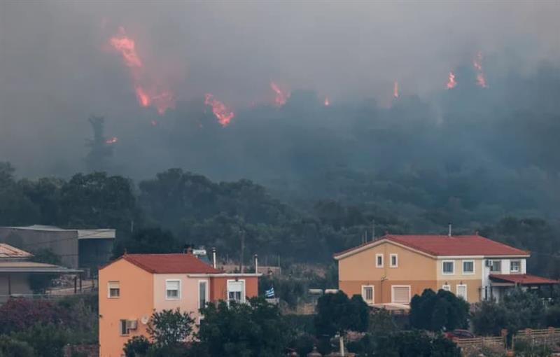 Во Грција е уапсена жена од Грузија - ги подметнала големите пожари на островот Хиос