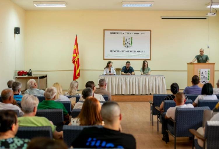 Филипче: Пропаднаа лагите на ВМРО-ДПМНЕ, животниот стандард е паднат за 20%, тоа е понижувачки