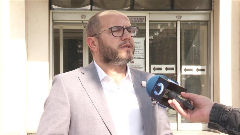 Екс-вишиот обвинител Мустафа Хајрулахи обвинува дека му се загрозени правата во истрагата што се води против него 