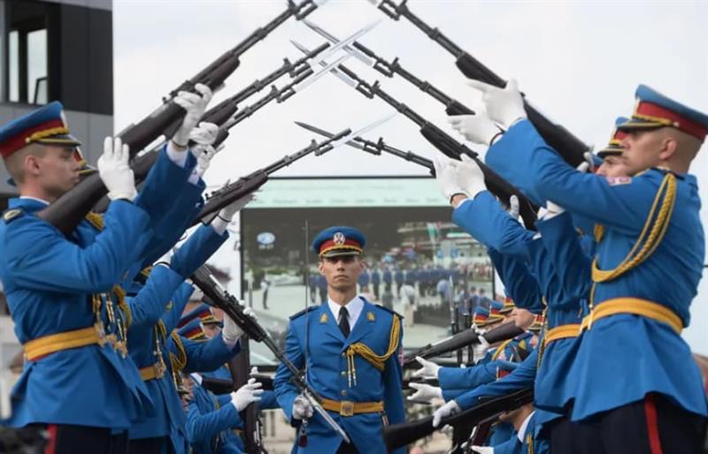 Во Србија се одбележува Видовден - Владата на централна прослава во Крушевац, студенти на протести