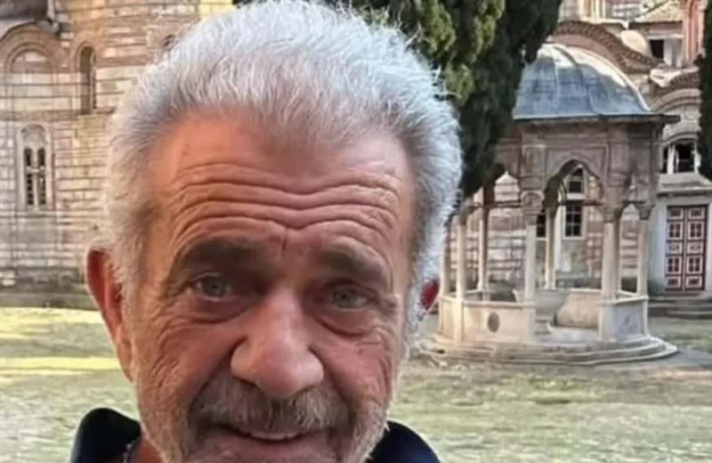 Мел Гибсон направи селфи на Света Гора: Никогаш не сум бил поблиску до Бога (ФОТО)